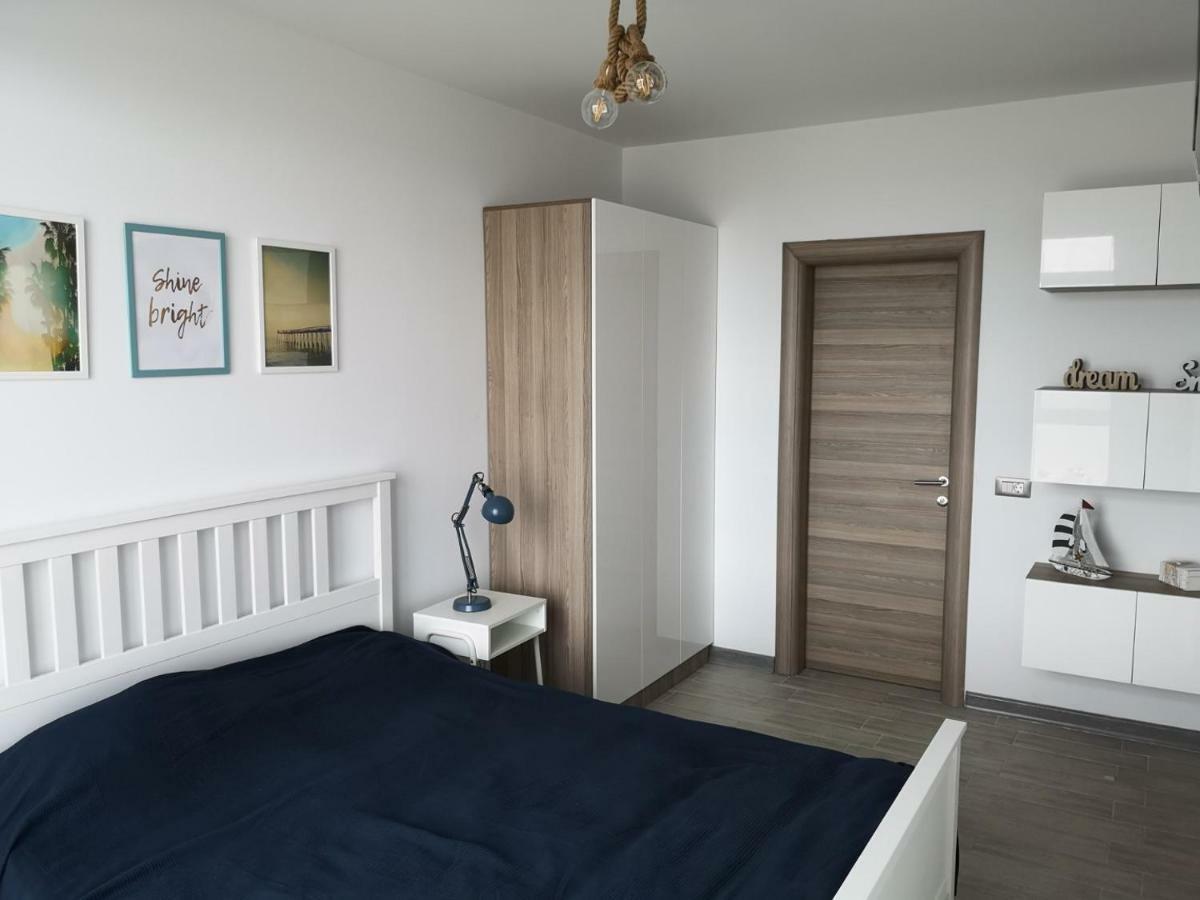Relax Inn Apartment Năvodari Eksteriør billede