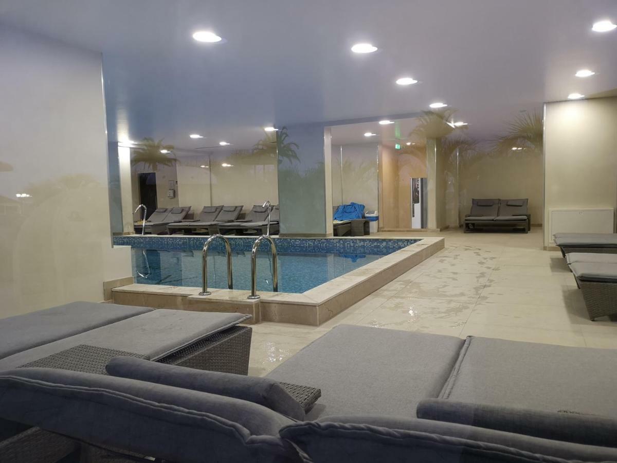 Relax Inn Apartment Năvodari Eksteriør billede